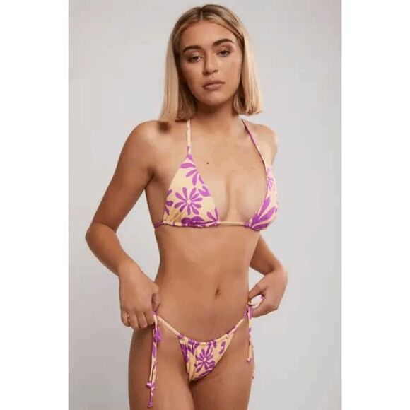 Billabong Yellow Purple Deep Sea Daisy Reversible Bells Skimpy Bikini Bottom S N - Picture 8 of 12